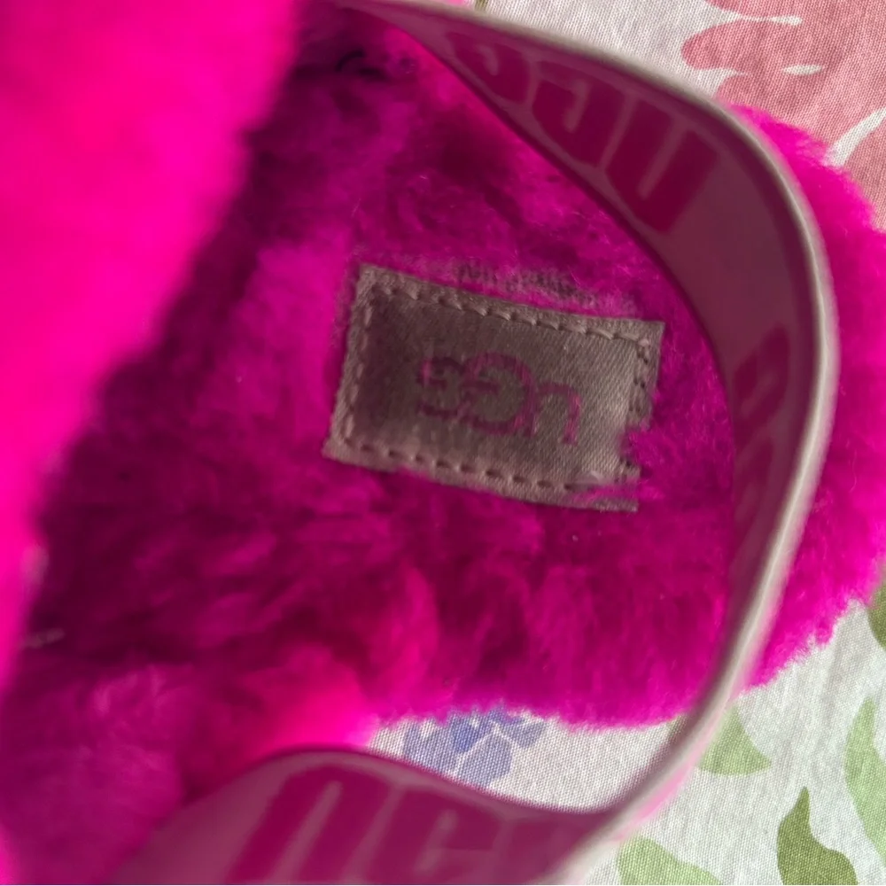 UGG Kids Bright Pink Fuzz Slide Slippers with Back Strap